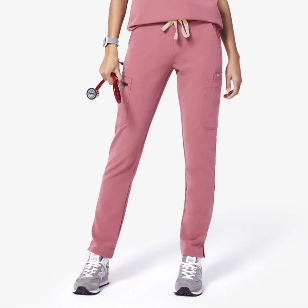 FIGS Women’s Mauve Yola Scrub Pants XXS Tall